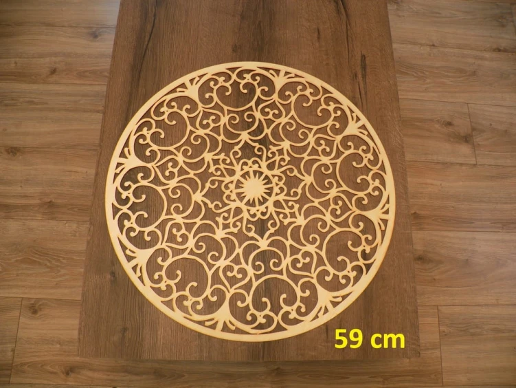 Mandala ze sklejki 59 cm – stylowa i lekka dekoracja ścienna do wnętrz, grubość 3 mm, naturalne drewno