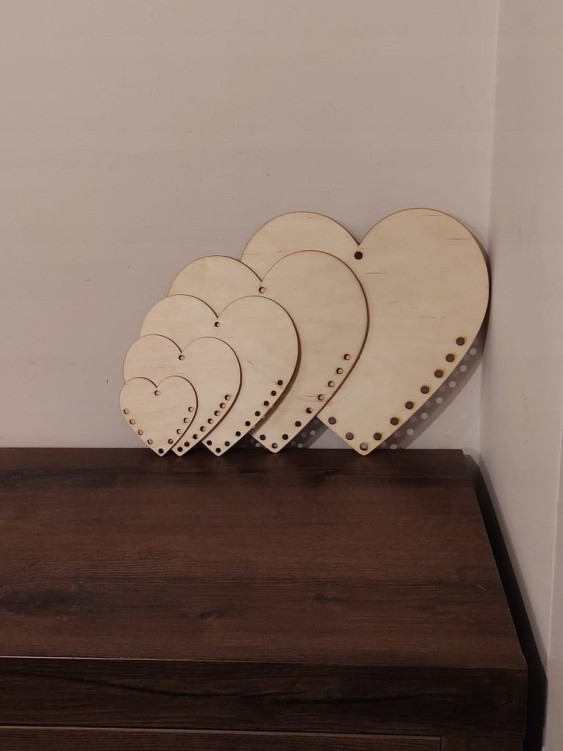 25 cm gr.3mm wzór 261 Serce Zawieszka 16 dziurek