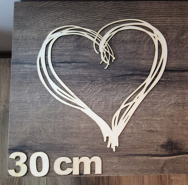Serce obręcz drewniana 30 cm jak kłębek sznurka baza do łapacza