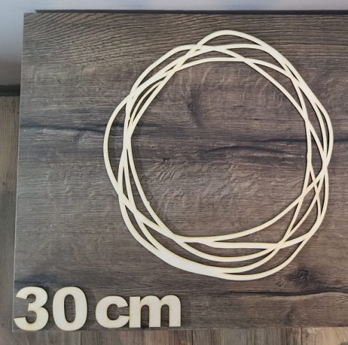 Koło obręcz drewniana 30 cm jak kłębek sznurka baza do łapacza snów