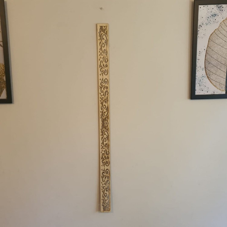 Ażurowe dekoracje ścienne listwa na wymiar 89 x 5 cm na wymiar gr. 5 mm