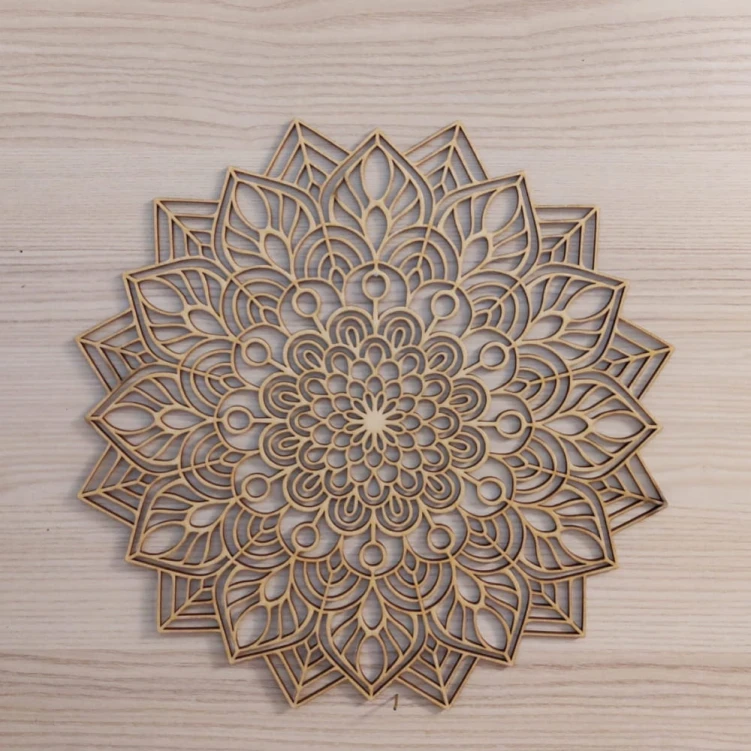 59 cm wzór 723 gr.3mm Mandala ażurowa