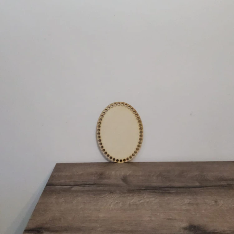 Owalna baza ze sklejki 20x15 cm z otworami do haftu makramy, dno do koszyka